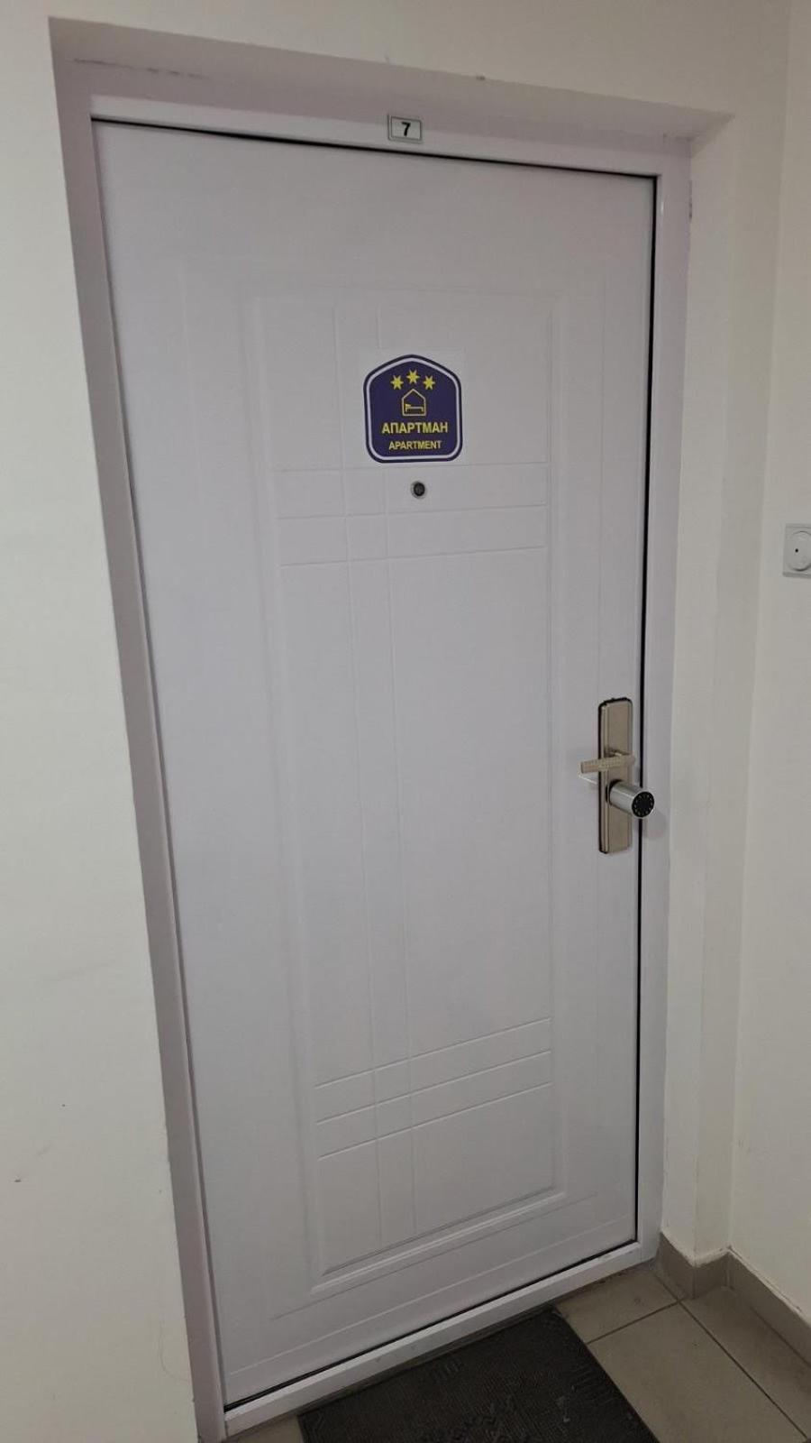 Dream Rental Pirot Apartman Экстерьер фото